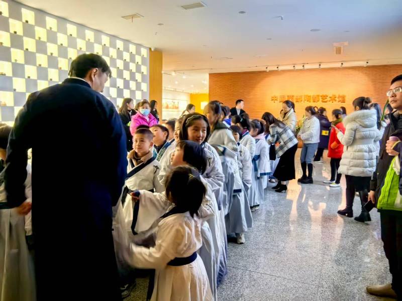 文化赋能：下花园区魔创文旅挖掘城市文化资源的实践探索